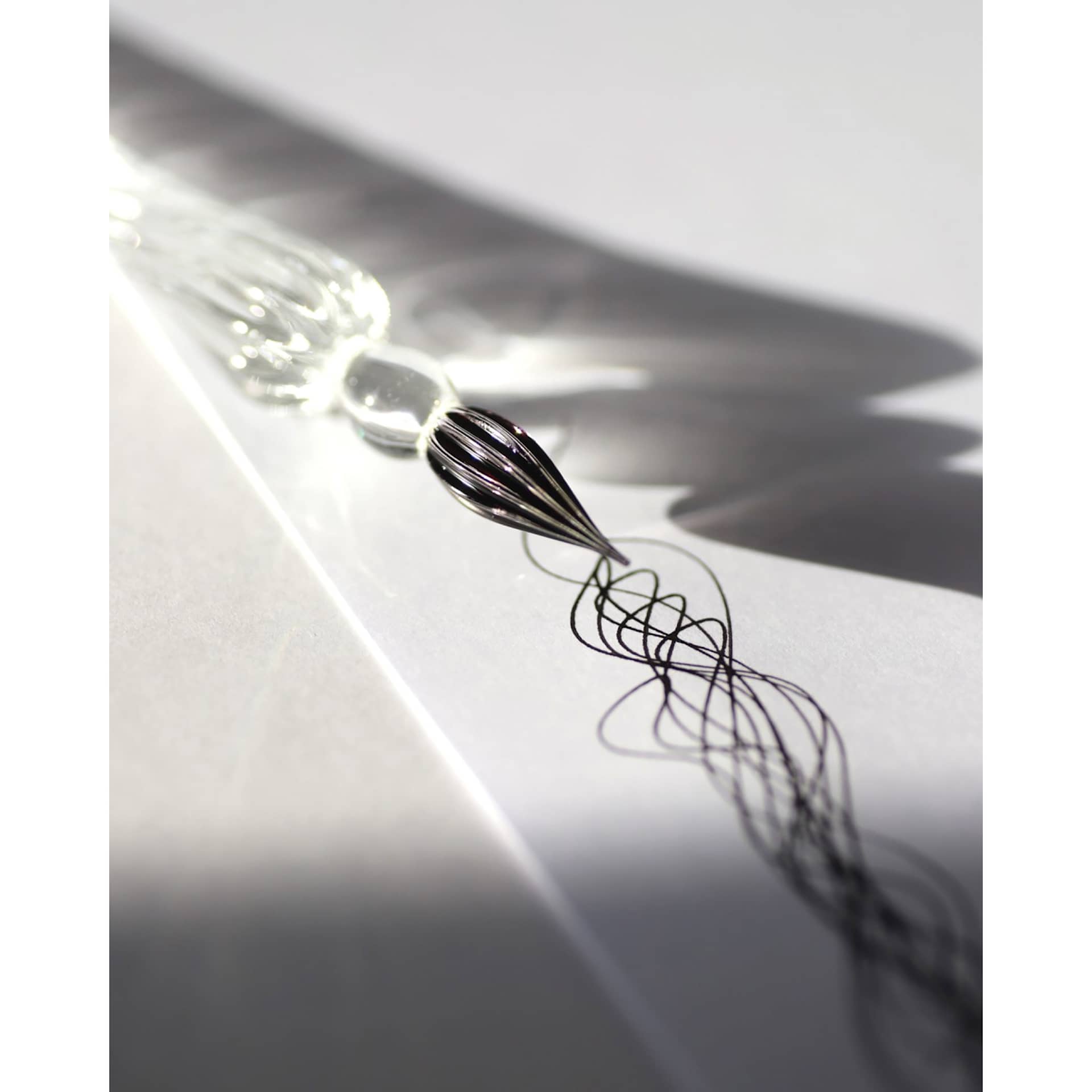 Herbin Round Glass Dip Pen - Transparent, swatch