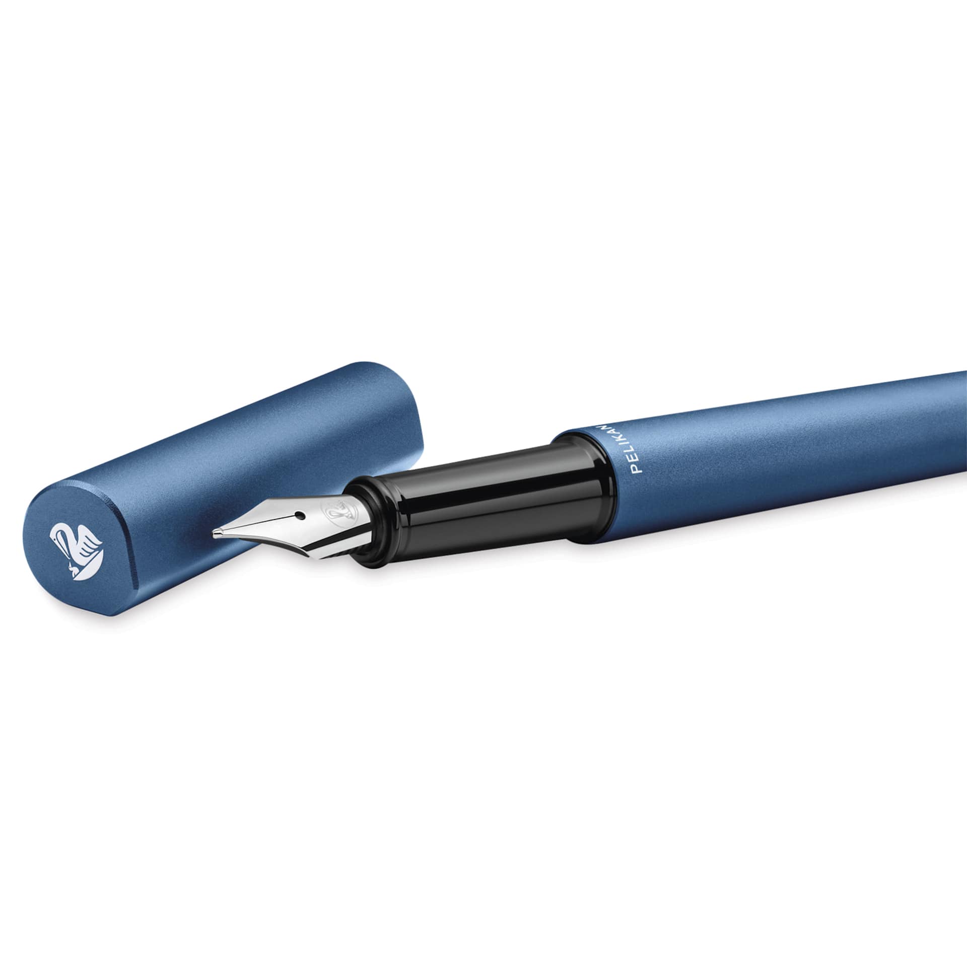 Pelikan Ineo Fountain Pen - Ocean Blue close up of tip