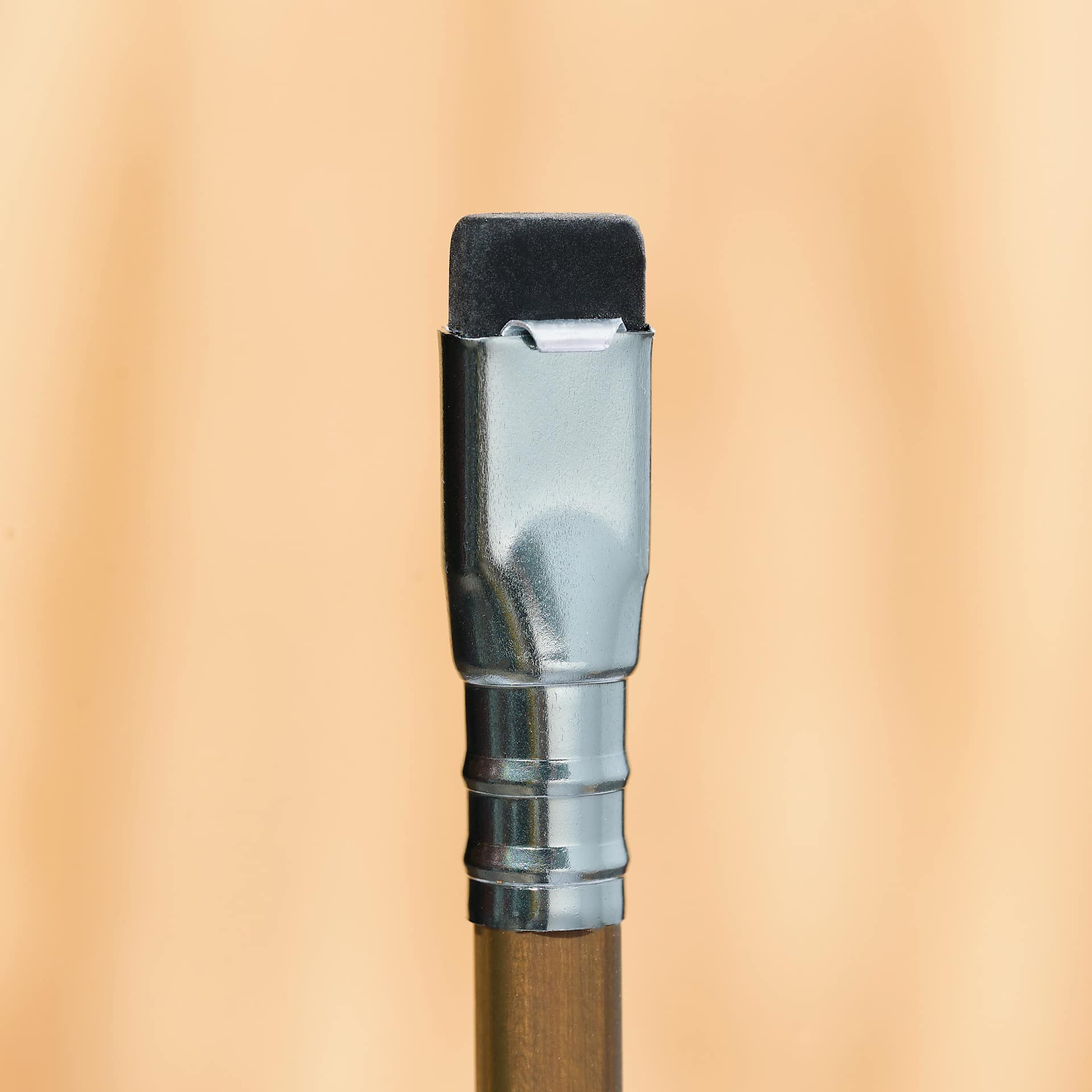 Blackwing Volume 21 Pencils - Set of 12, close up of eraser