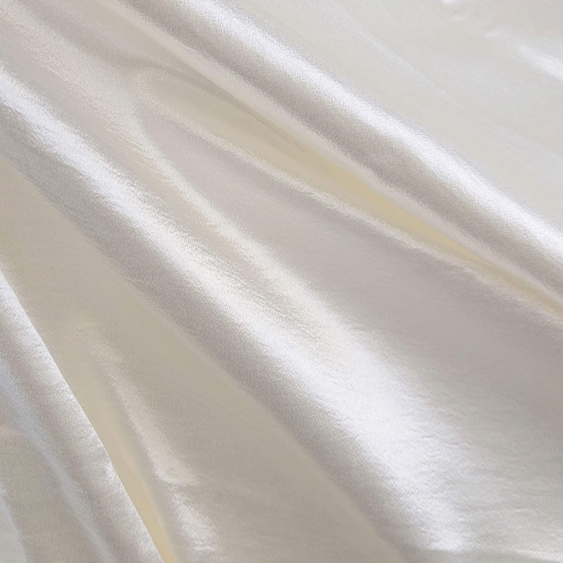 Camelot Solid Hammered Satin - Off-White, 57" x 15 yds, close-up