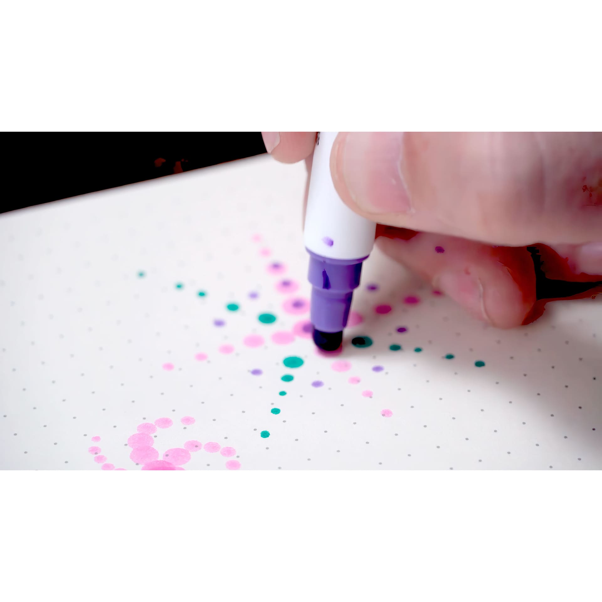 Zig Clean Color Dot Dual Tip Markers, dot artwork