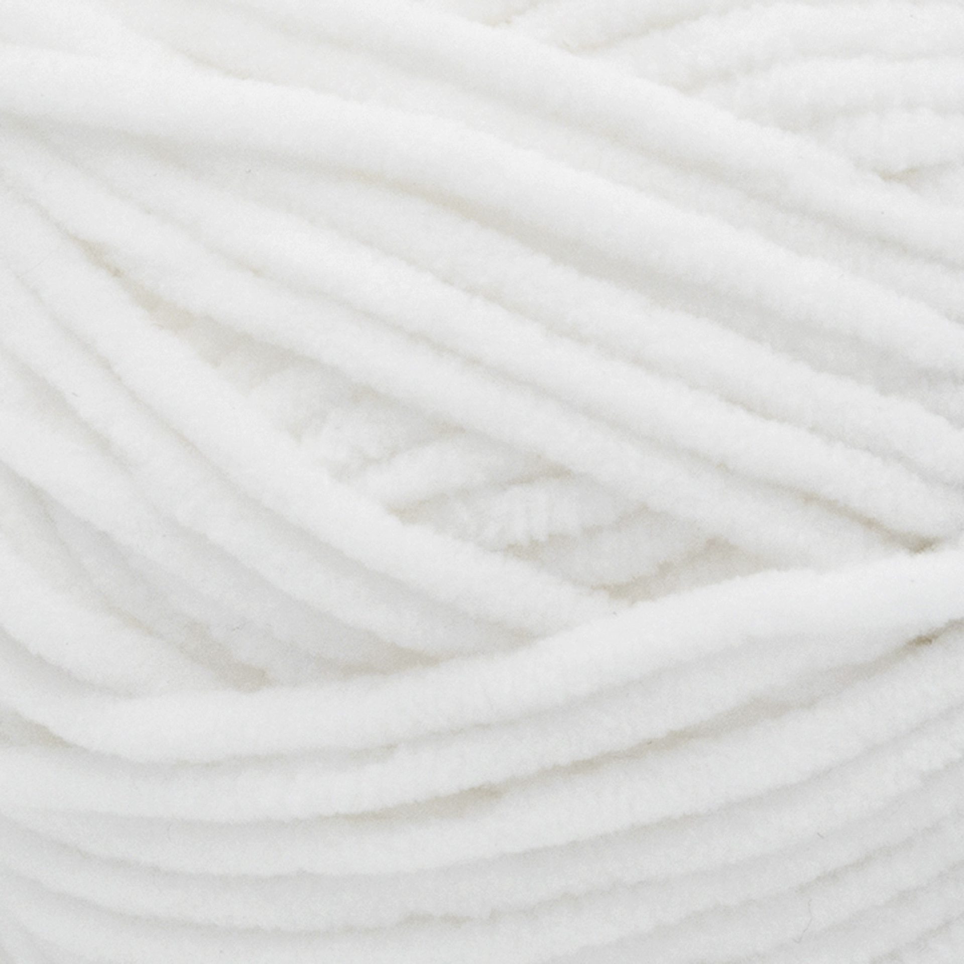 Lion Brand Cover Story Posh Twist Yarn - Whipped Cream, 232 yds close up to show texture