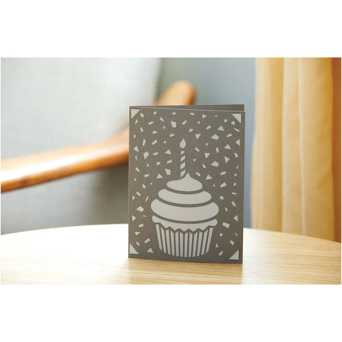 Cricut Joy Cards, Inserts, and Envelopes - Pastel, Package of 12 (Cupcake with Candle Card)