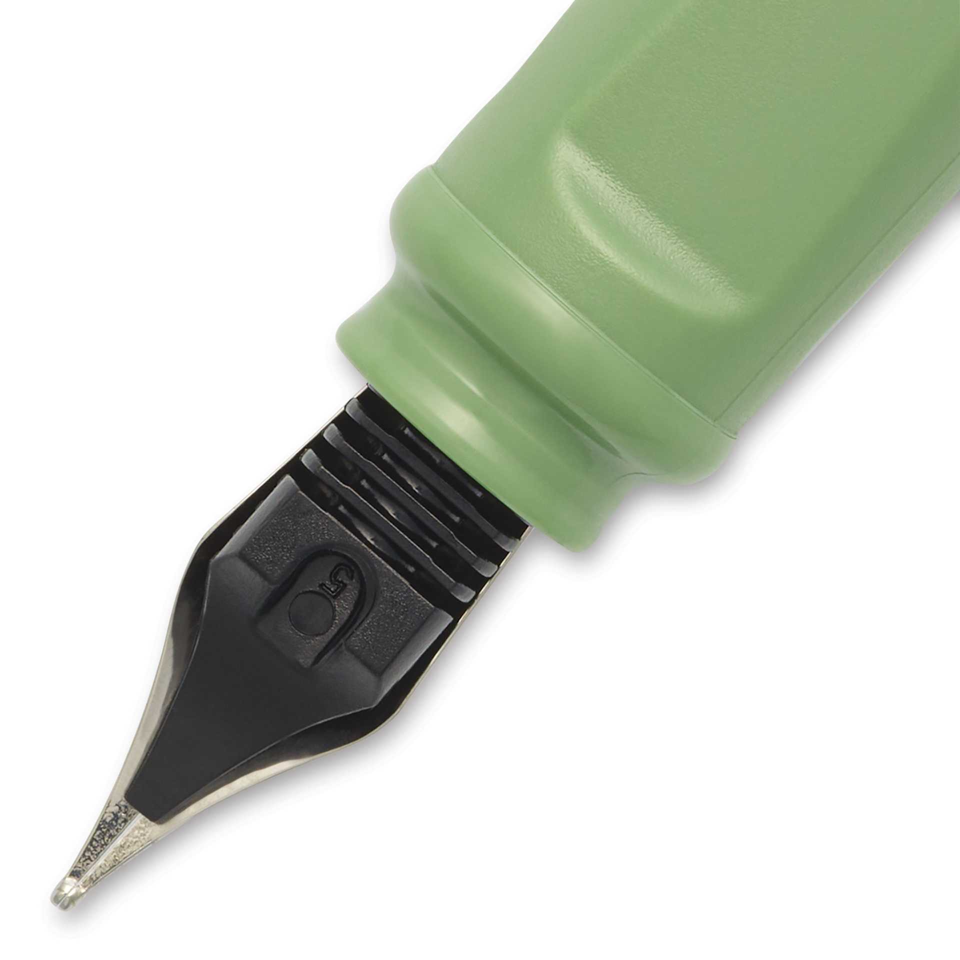 Kaweco Perkeo Fountain Pen - Green, Medium, close-up of the feed