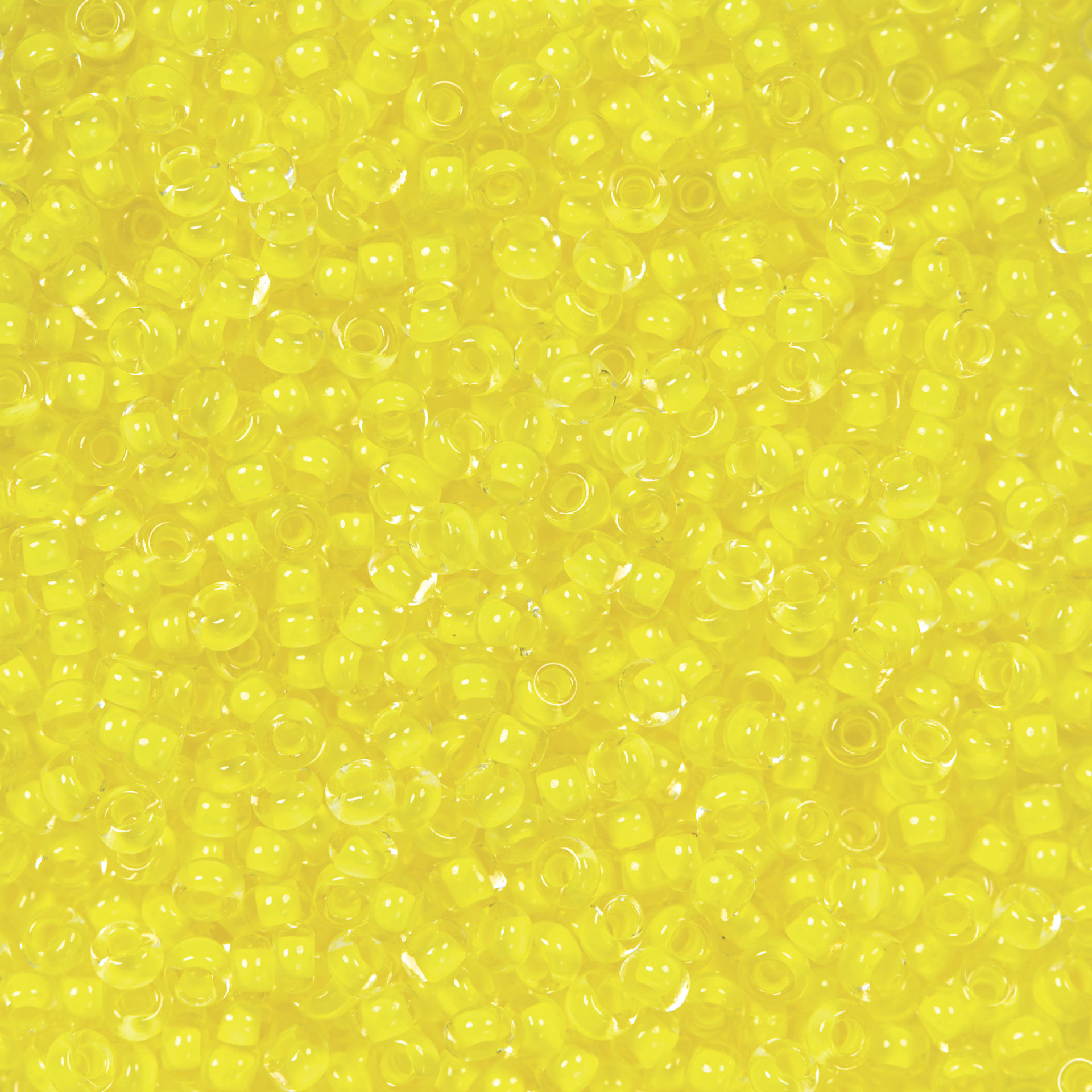 John Bead Terra Intensive Lining Czech Glass Seed Beads - 11/0, Yellow, 23 g - close-up