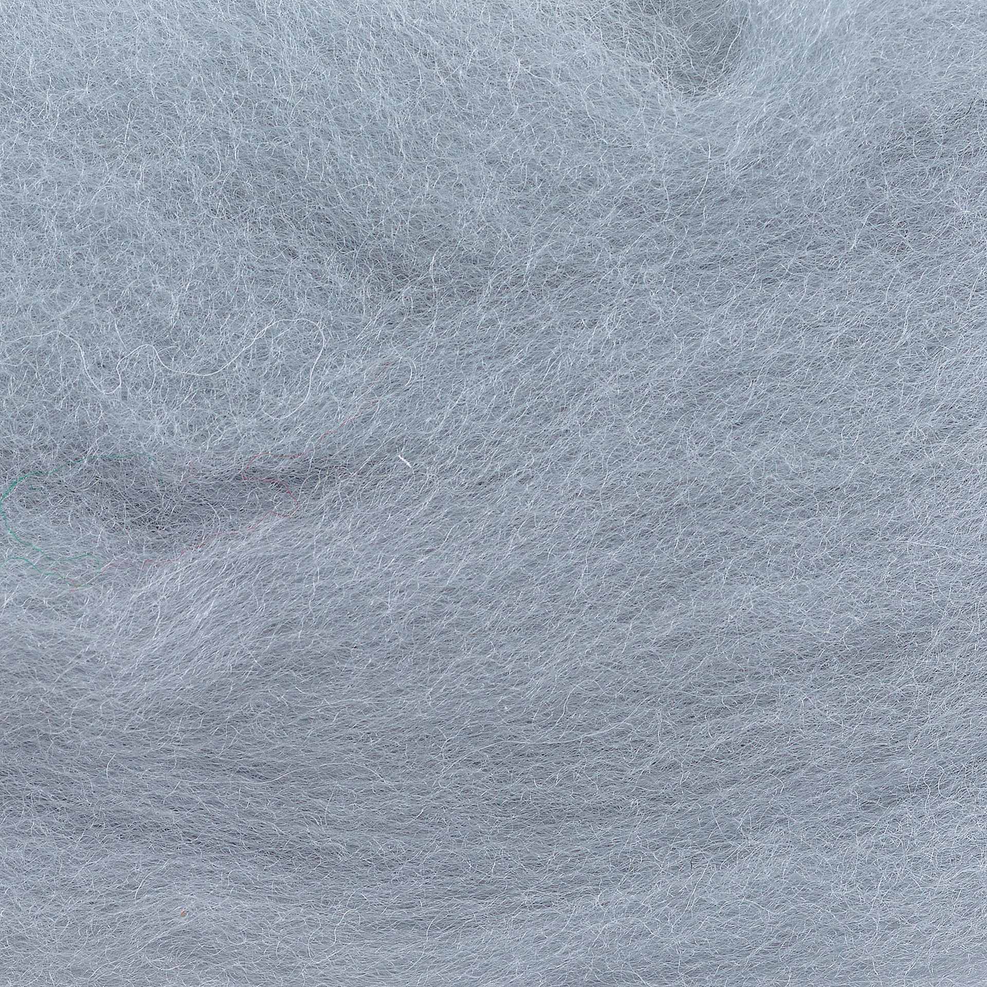 Wistyria Editions 100% Wool Roving - Soft Grey, 14" - close-up
