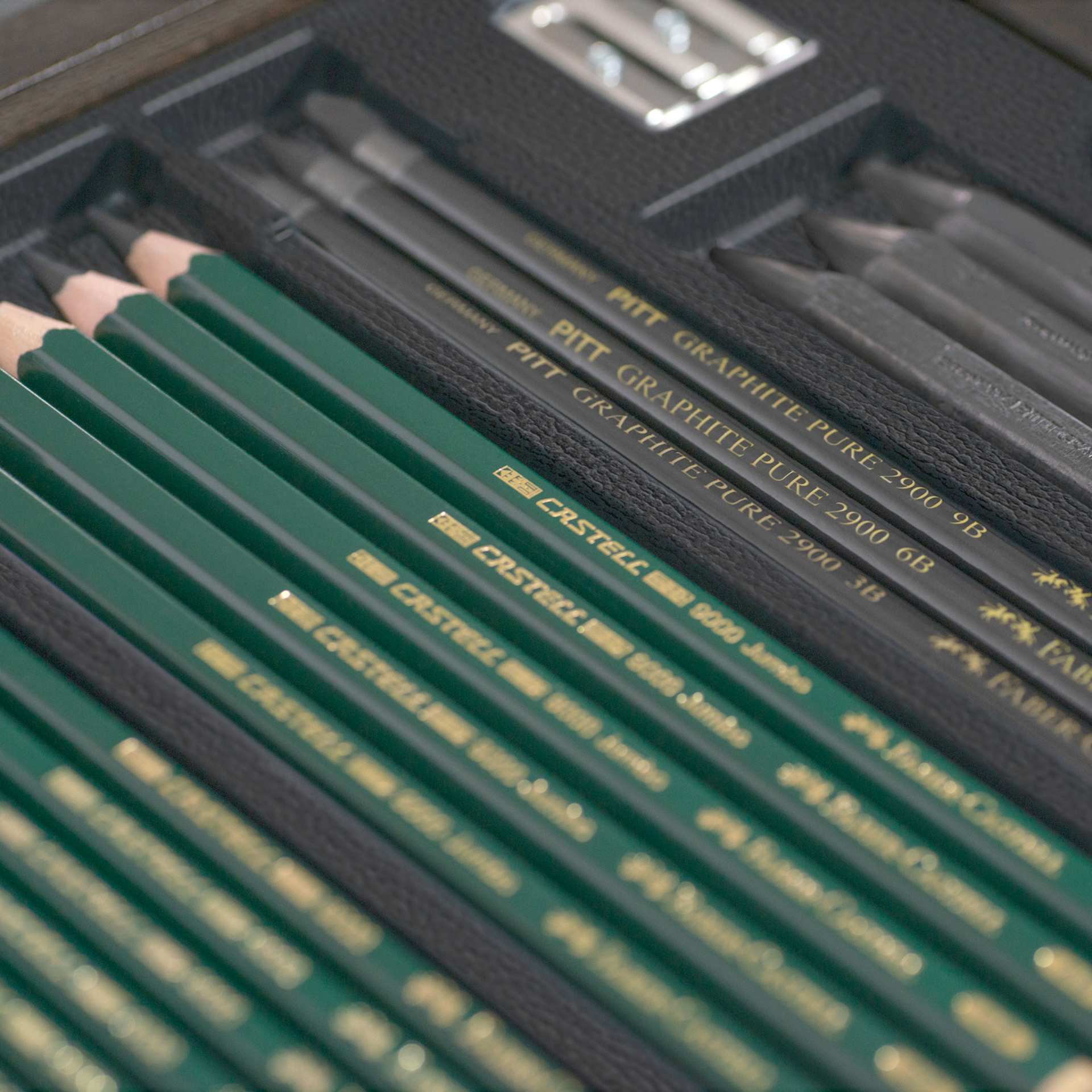 Faber-Castell Limited Edition Art & Graphic 260th Anniversary Set, pencils laid out inside the tin case