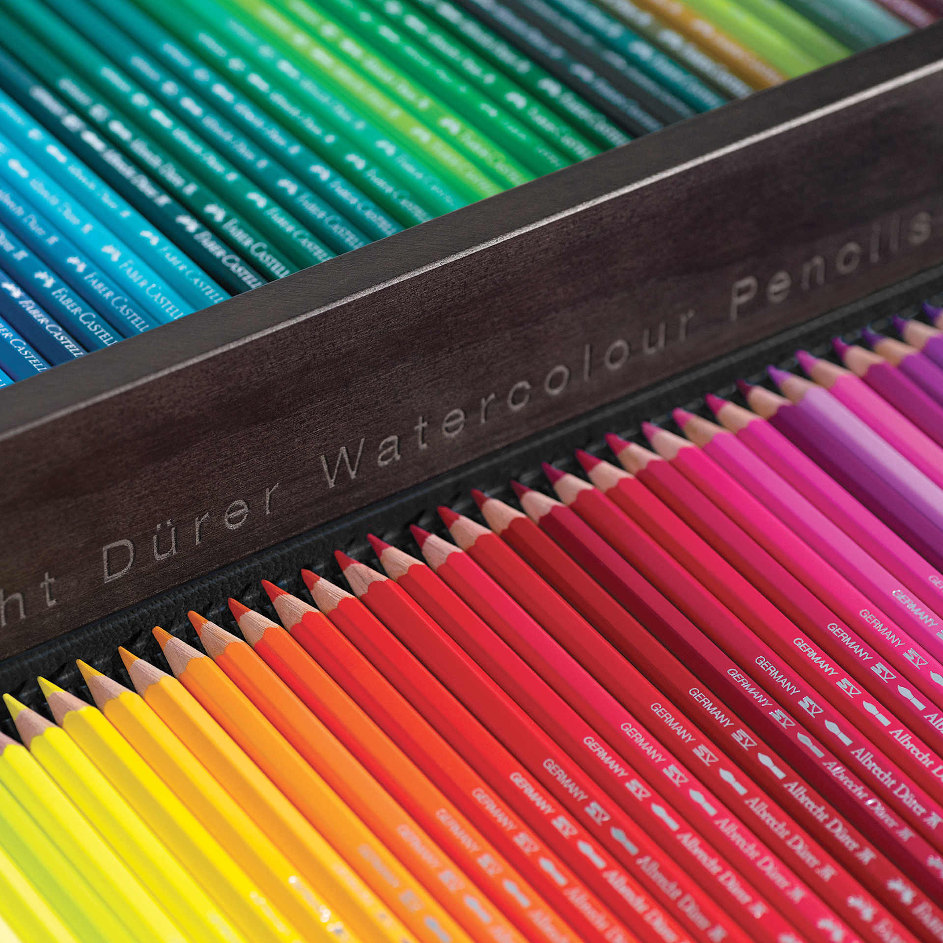 Faber-Castell Limited Edition Art & Graphic 260th Anniversary Set, close-up of the watercolor pencils