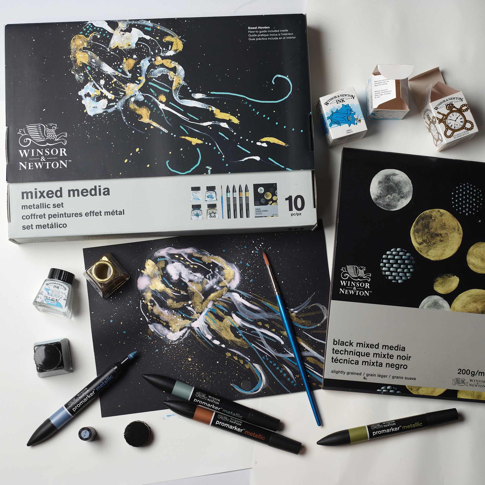 Winsor & Newton Metallic Mixed Media Set being used to create artwork. Winsor & Newton Metallic Mixed Media Set being used to create artwork.