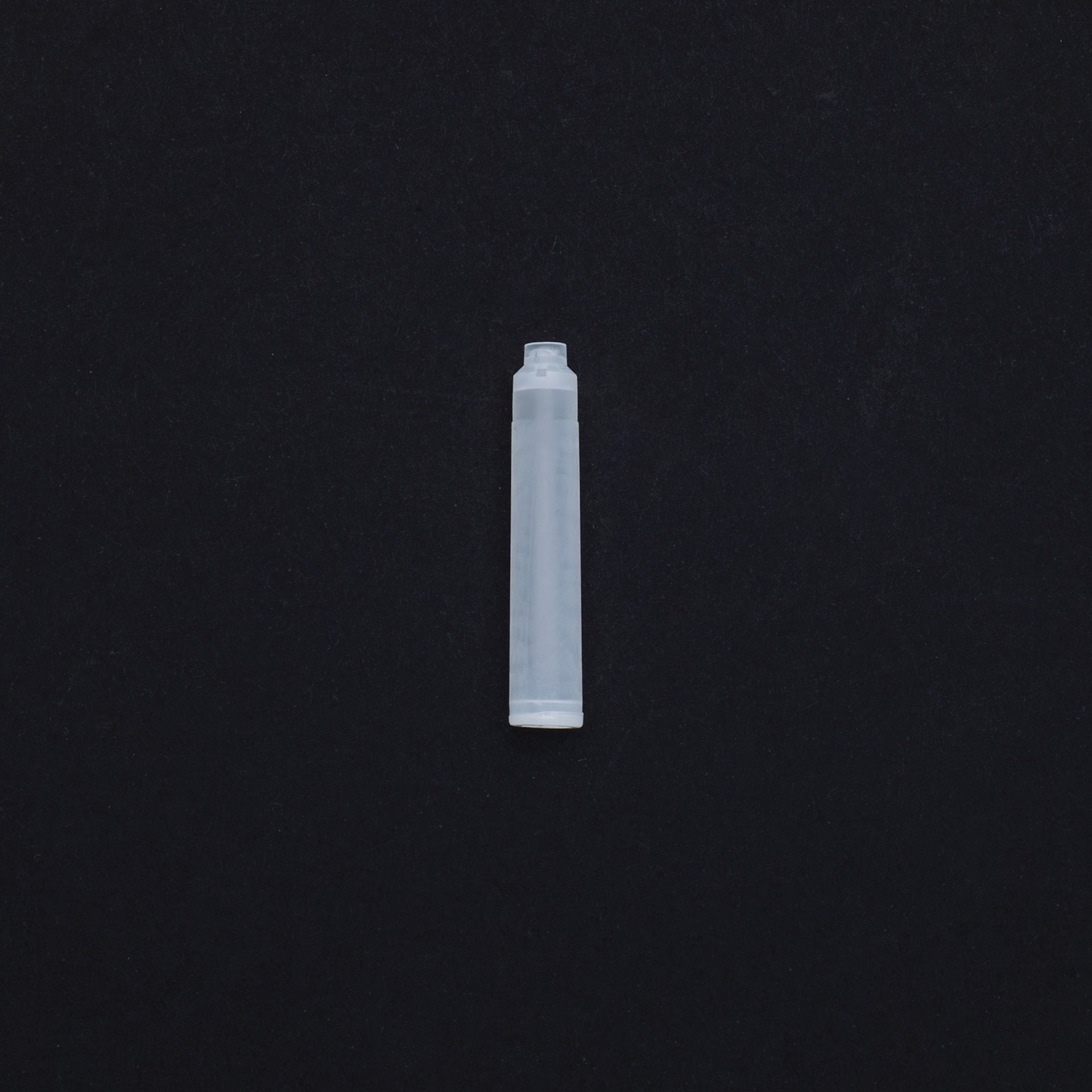 Private Reserve Ink Essentials Empty Standard Cartridges - Pkg of 20, a single cartridge on black background