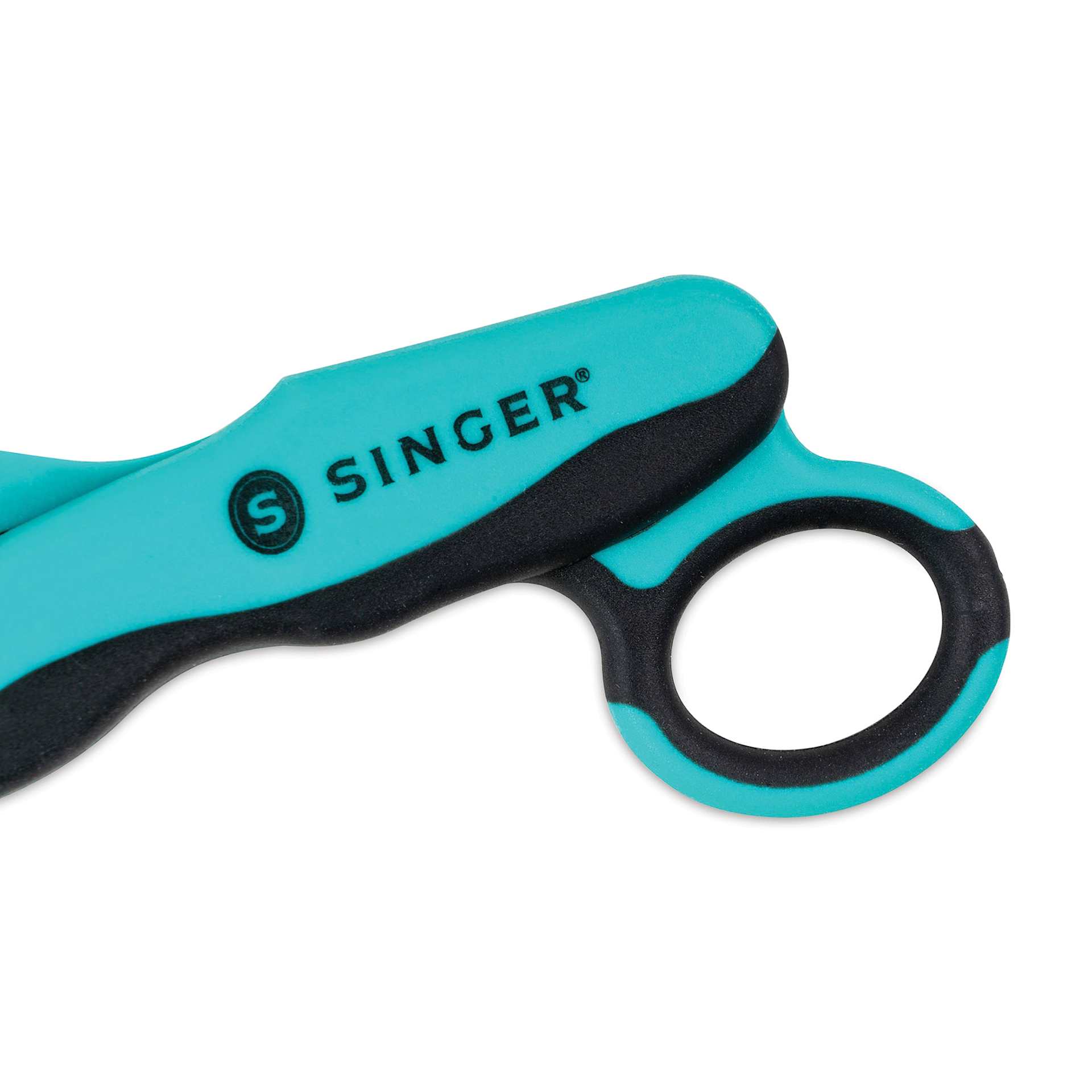 Singer ProSeries Thread Snips close-up of handle