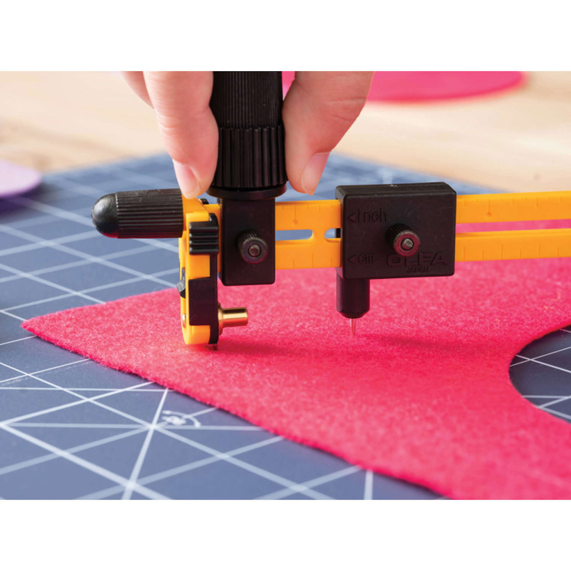 Olfa Rotary Circle Cutter - 18 mm, cutting out a circle on felt