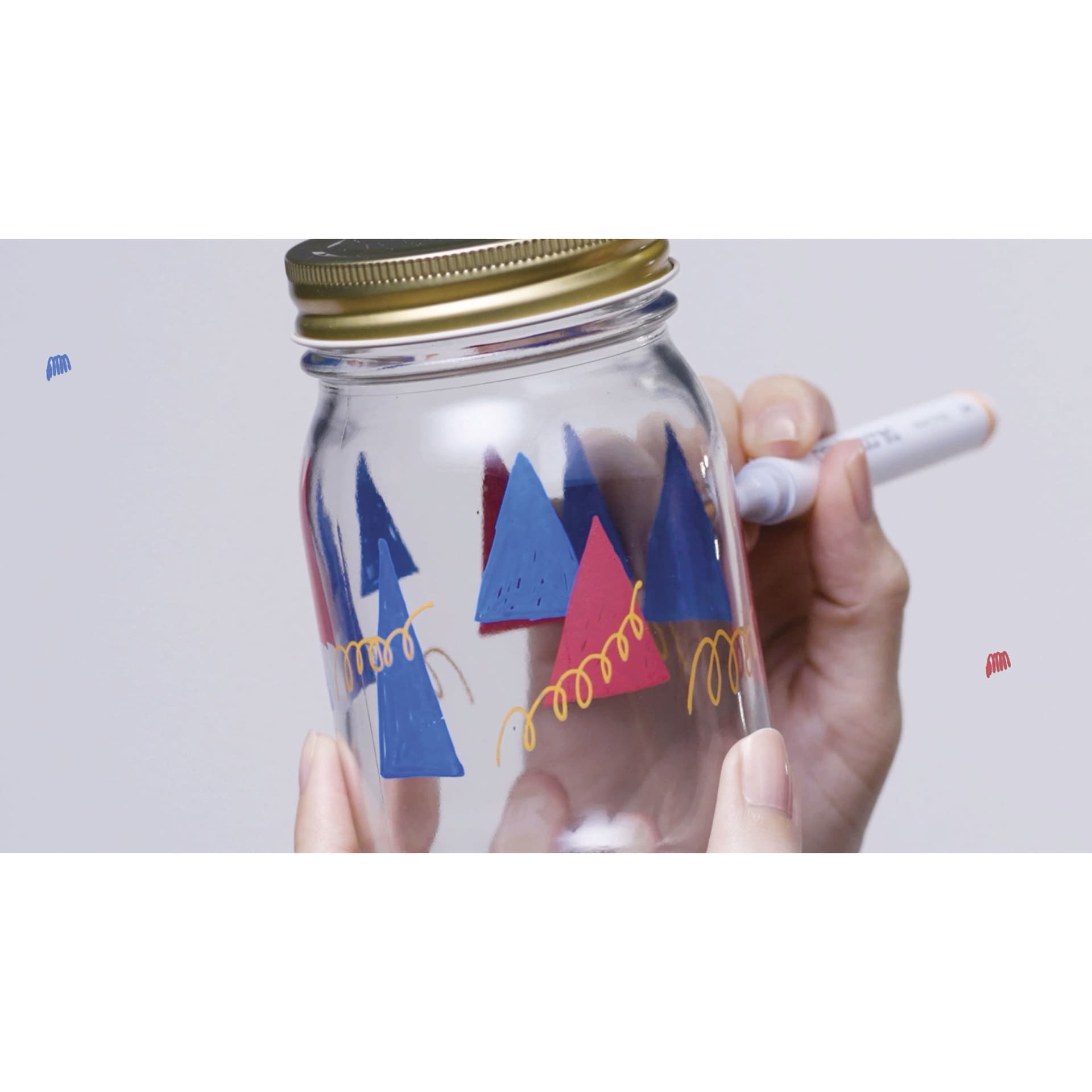 Copic Acrea Paint Marker in hand drawing on glass Copic Acrea Paint Marker in hand drawing on glass