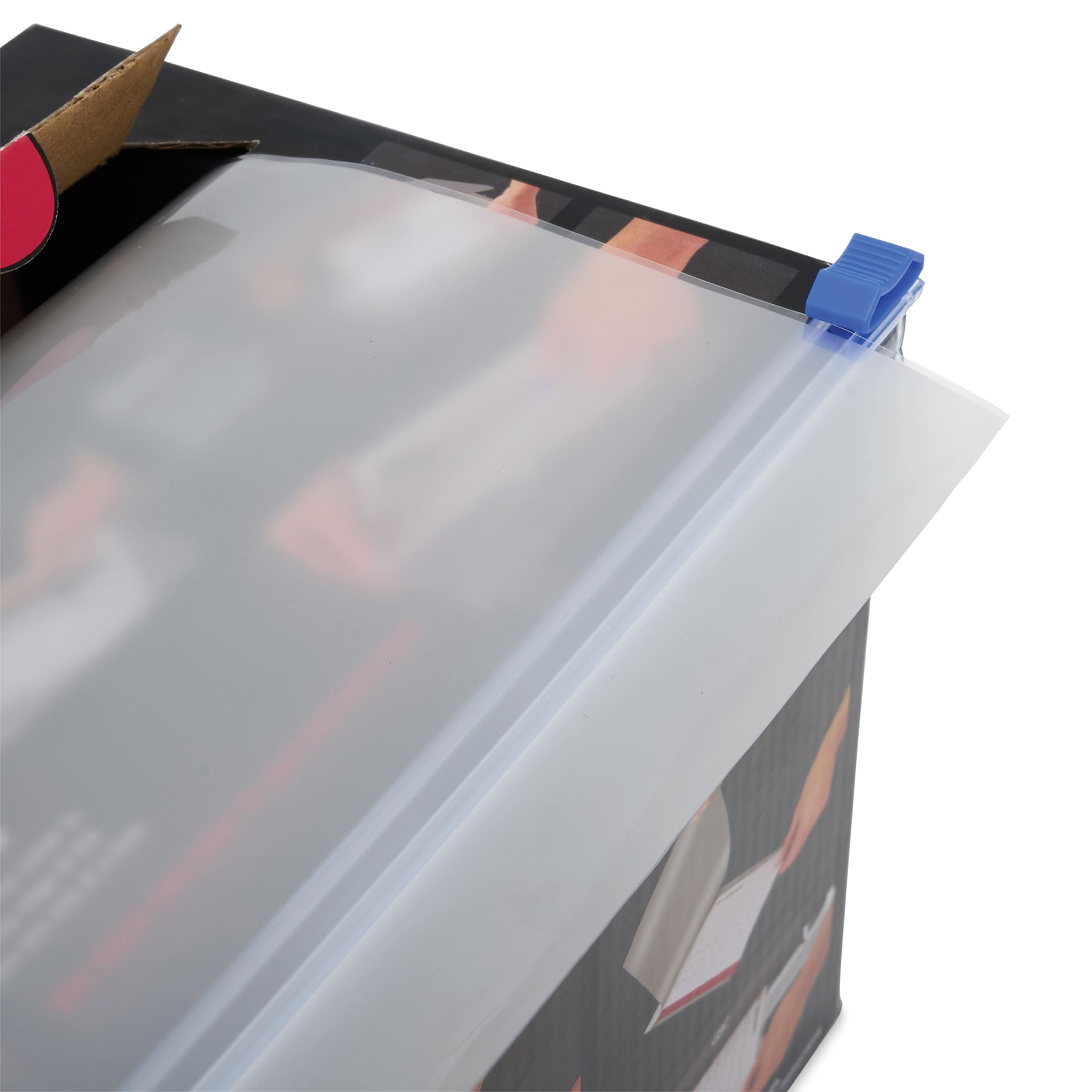 GBC Select-A-Size Thermal Lamination Film - 3 mil, 9" x 100' Roll close up showing trimmer