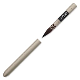 Escoda Último Evolution Synthetic Squirrel Travel Brush - Mop, top of the brush being inserted inside the handle