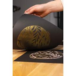 Pebeo Lino Ink - Antique Gold, 80 ml Tube applied to paper in floral illustration