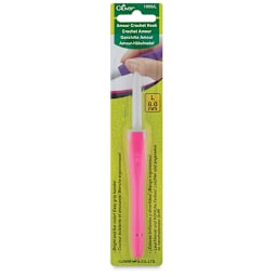 Clover Amour Crochet Hooks - Front of blister package
