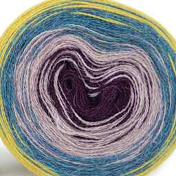 HiKoo Concentric Yarn - Peacock, 437 yards close up to show texture