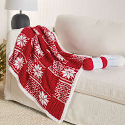 Universal Yarn Traditions Blanket Kit