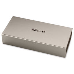 Pelikan M215 Fountain Pen - Black, Fine Nib packaging, closed