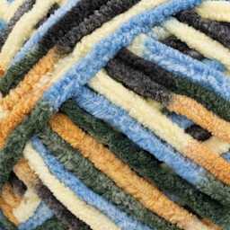 Lion Brand Cover Story Favorite Blanket Yarn - Sandstorm, 10.5 oz close up to show texture