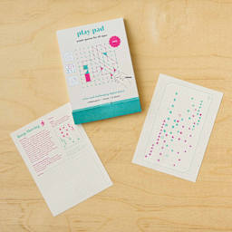 Another Studio Play Pad - 12-1/2 cm x 18 cm, Dot Grid, keep moving game