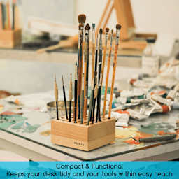 Meeden Beechwood Pencil and Brush Holder, compact and functional. Keeps your desk tidy and your tools within easy reach.